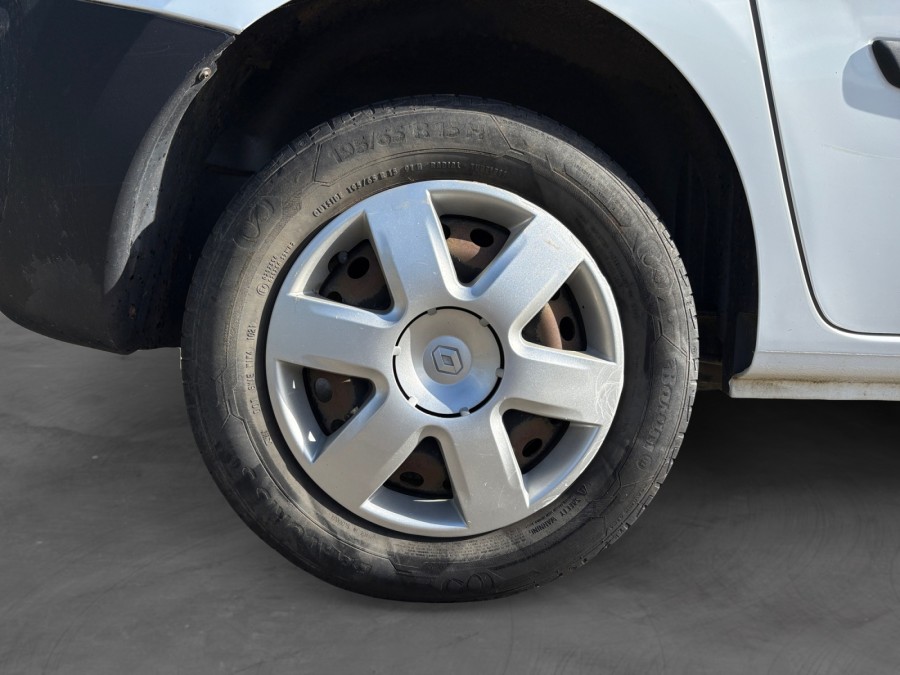 RENAULT d'occasion KANGOO 1.5 DCI 75 GENERIQUE de 2017 Brest (29)﻿