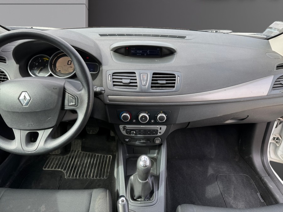 RENAULT d'occasion MEGANE SOCIETE 1.5 DCI 90 AIR de 2013 Orleans (45)﻿