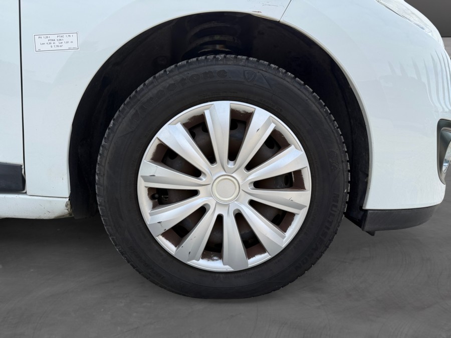 RENAULT d'occasion MEGANE SOCIETE 1.5 DCI 90 AIR de 2013 Orleans (45)﻿