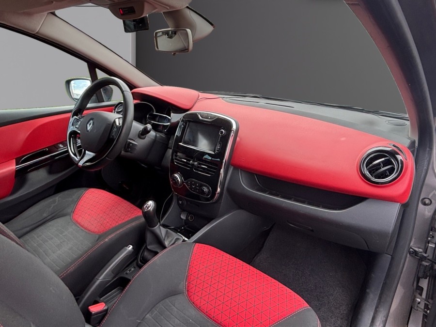 RENAULT d'occasion CLIO TCE 90 NOUVELLE LIMITED de 2013 Colmar (68)﻿