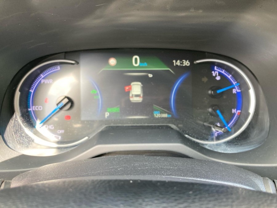 TOYOTA d'occasion RAV4 HYBRIDE 222 AWD-I DYNAMIC de 2021 Montreuil