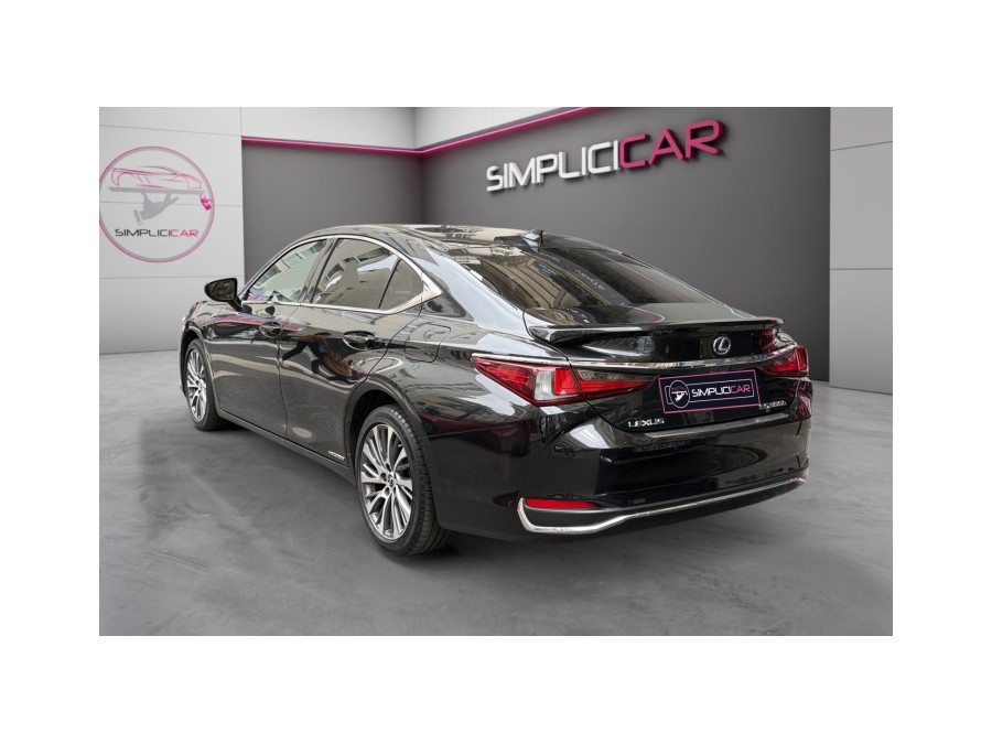 LEXUS d'occasion ES 300H LUXE de 2021 Paris 15 (75)﻿