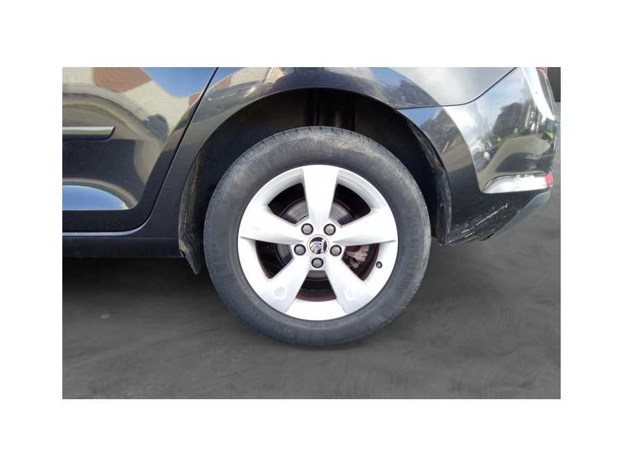 SKODA d'occasion RAPID SPACEBACK 1.4 TDI 90 CLEVER DSG de 2014 Brest