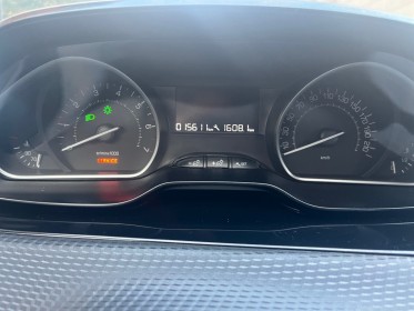 Peugeot 208 1.2 puretech 82ch bvm5 allure carplay garantie 12 mois sort de révision occasion montreuil (porte de...