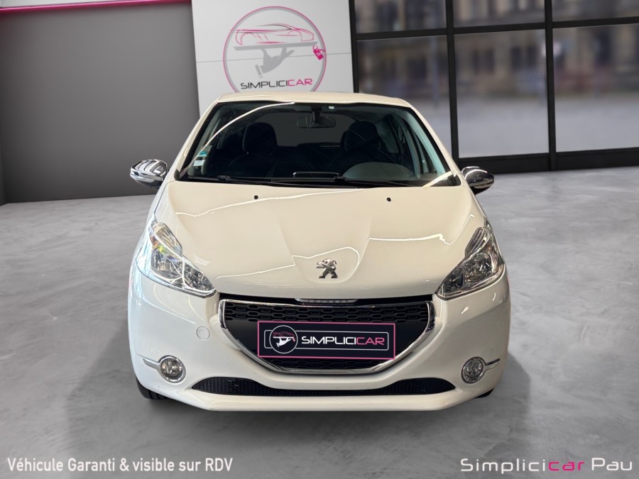 PEUGEOT d'occasion 208 1.6 E-HDI 92 STYLE de 2014 Pau (64)﻿