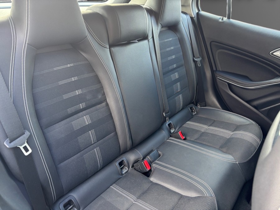 MERCEDES d'occasion CLASSE GLA GLA 220 D 170 BUSINESS EDITION BA de