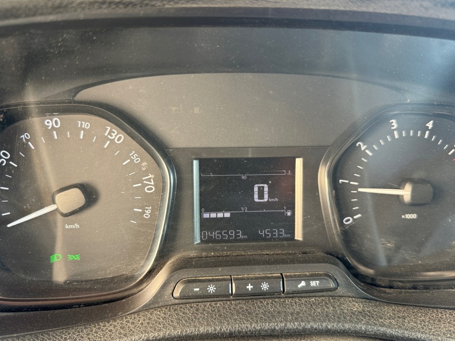 PEUGEOT d'occasion EXPERT 1.6 BHDI de 2018 Vauvert (30)﻿