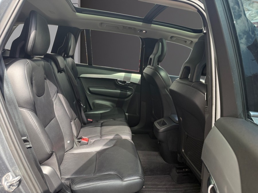 VOLVO d'occasion XC90 D5 AWD 235 MOMENTUM 7PL de 2017 Le Raincy (93)﻿