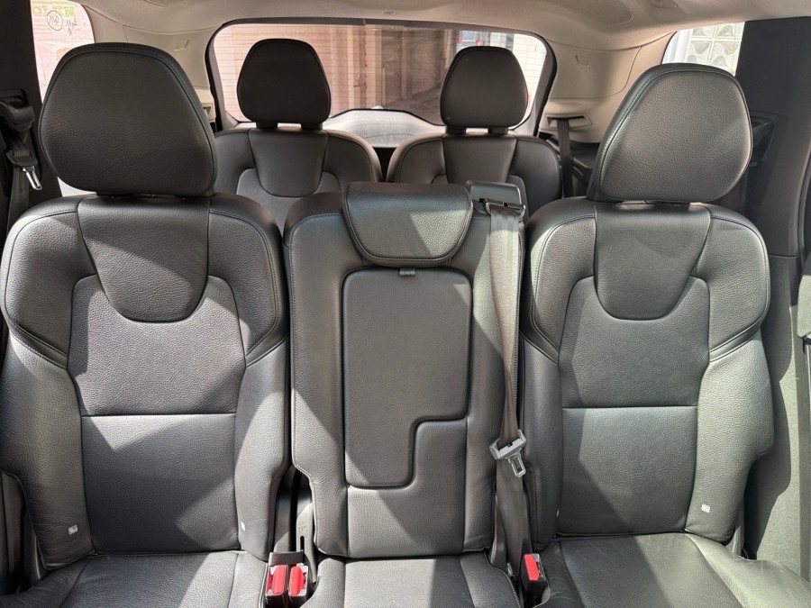 VOLVO d'occasion XC90 D5 AWD 235 MOMENTUM 7PL de 2017 Le Raincy (93)﻿