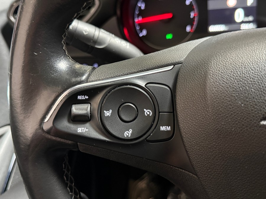 OPEL d'occasion CROSSLAND X 1.2 TURBO 110 DESIGN de 2018 Bretigny Sur