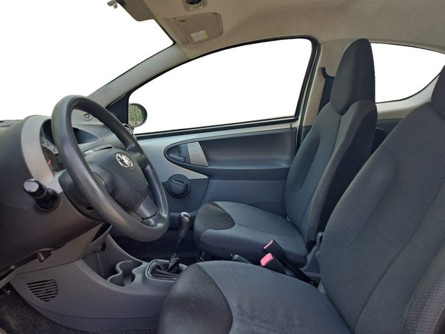 TOYOTA d'occasion AYGO 1.0 VVT-I 72 X-NIGHT PH2 de 2006 Orgeval