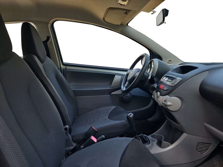 TOYOTA d'occasion AYGO 1.0 VVT-I 72 X-NIGHT PH2 de 2006 Orgeval