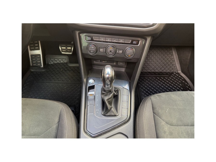 VOLKSWAGEN d'occasion TIGUAN 2.0 TDI 150 4X2 DSG PH2 de 2017 Paris 15