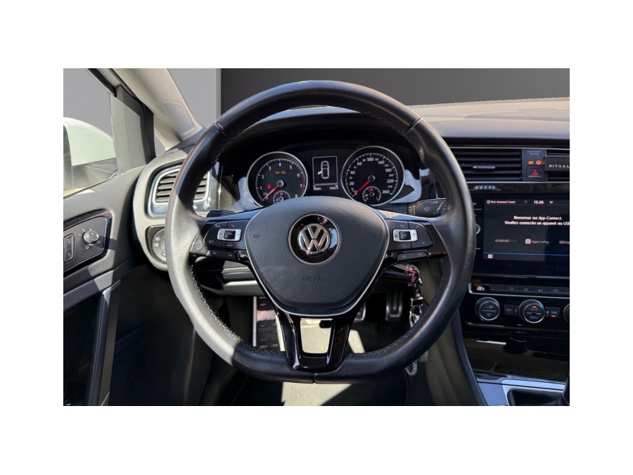 VOLKSWAGEN d'occasion GOLF 1.5 TSI EVO 130 SOUND de 2017 Montreuil