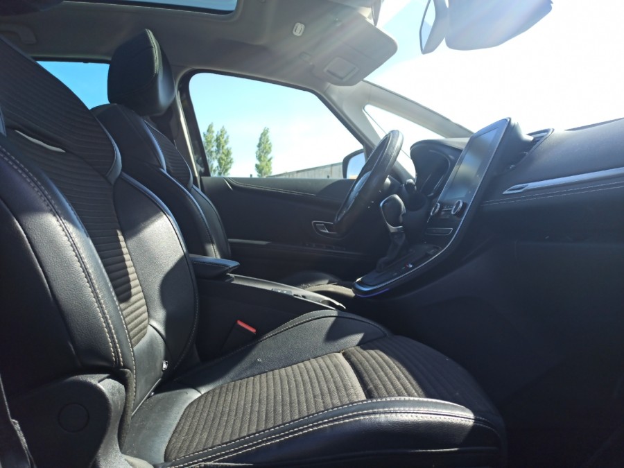 RENAULT d'occasion SCENIC 1.5 DCI 110 INTENS EDC de 2018 Brest (29)﻿