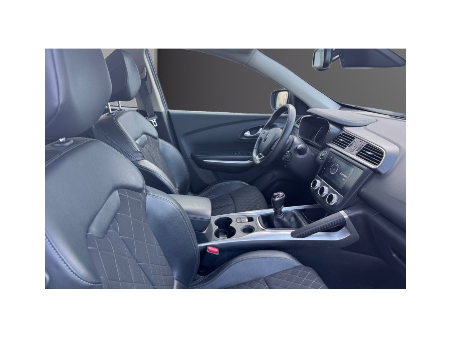 RENAULT d'occasion KADJAR 1.3 TCE 140 INTENS de 2021 La Ciotat (13)﻿