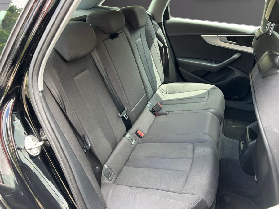 AUDI d'occasion A4 AVANT 2.0 TDI 190 S TRONIC de 2018 Andrezieux (42)﻿