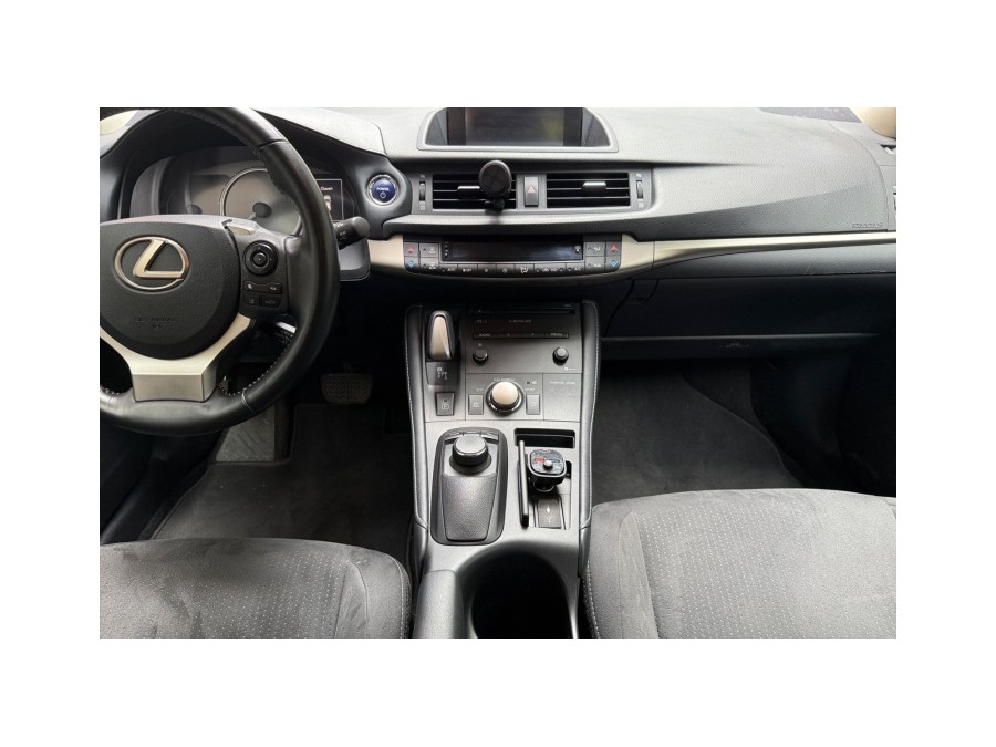 LEXUS d'occasion CT 200H BUSINESS de 2017 Le Raincy (93)﻿