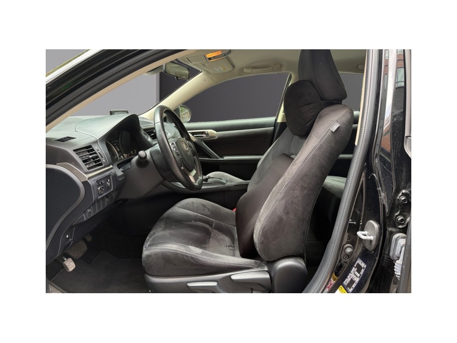 LEXUS d'occasion CT 200H BUSINESS de 2017 Le Raincy (93)﻿