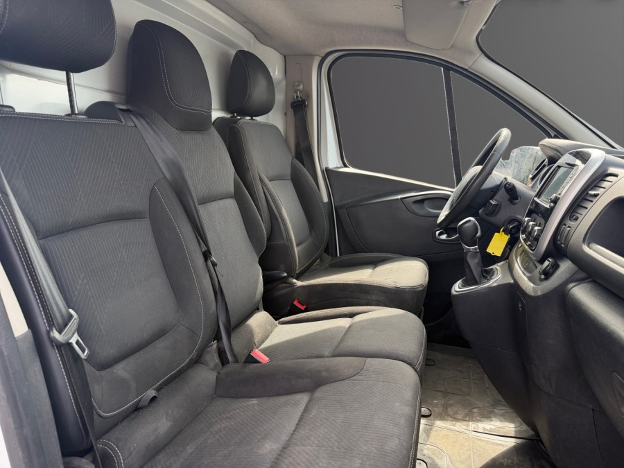 RENAULT d'occasion TRAFIC L1H1 3T 2.0 BLUE DCI 150 EXTRA de 2020