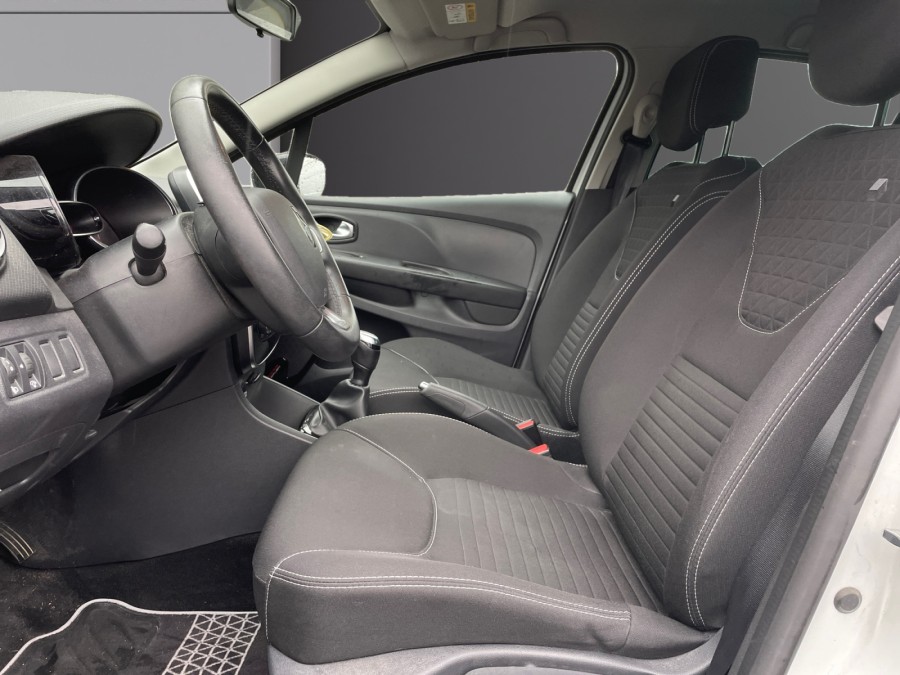 RENAULT d'occasion CLIO 1.2 16V 75 Limited de 2017 Genevois (74)﻿