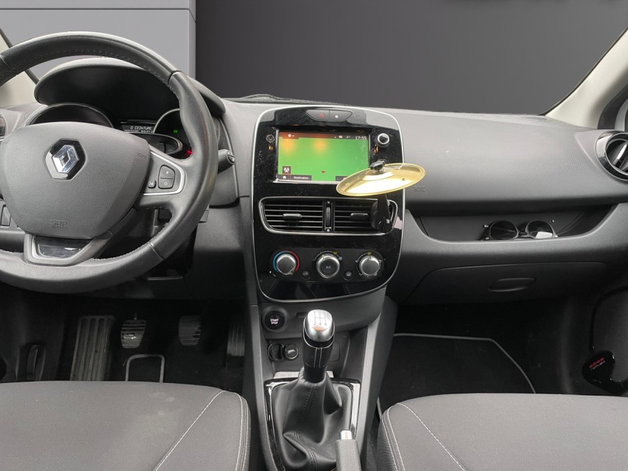 RENAULT d'occasion CLIO 1.2 16V 75 Limited de 2017 Genevois (74)﻿