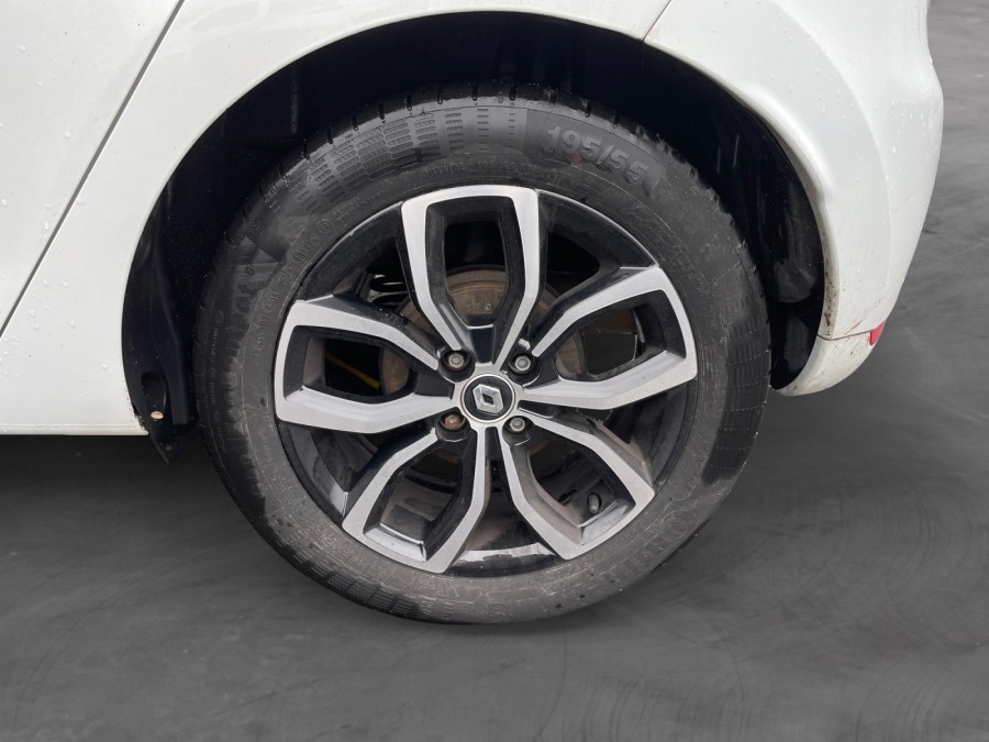 RENAULT d'occasion CLIO 1.2 16V 75 Limited de 2017 Genevois (74)﻿