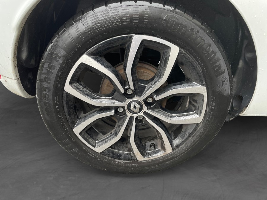 RENAULT d'occasion CLIO 1.2 16V 75 Limited de 2017 Genevois (74)﻿