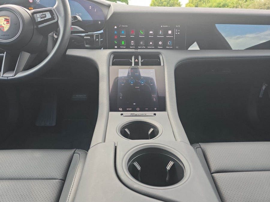 PORSCHE d'occasion TAYCAN TAYCAN PERFORMANCE PLUS de 2023 Vichy (03)﻿