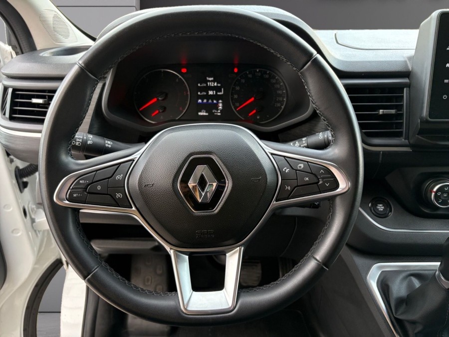 RENAULT d'occasion TRAFIC GRAND COMBI 2.0 BLUE DCI 150 INTENS de 2022