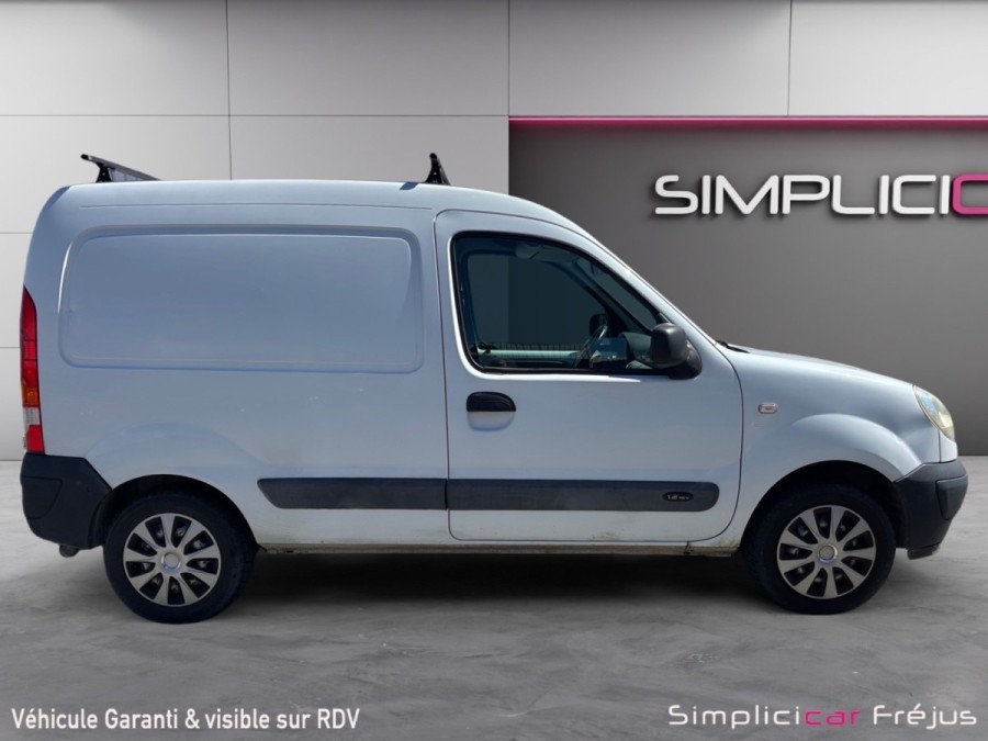RENAULT d'occasion KANGOO CAMPUS 1.2 16V 75 de 2010 Frejus (83)﻿