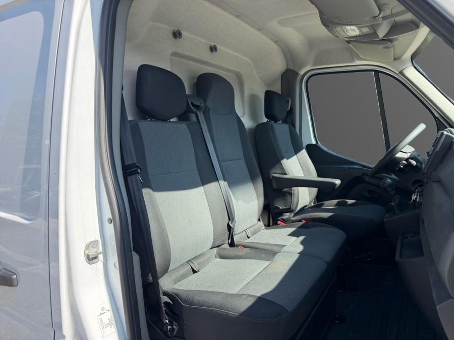 NISSAN d'occasion NV400 L3H2 3.5T 2.3 DCI 150 ACENTA de 2024 Lyon