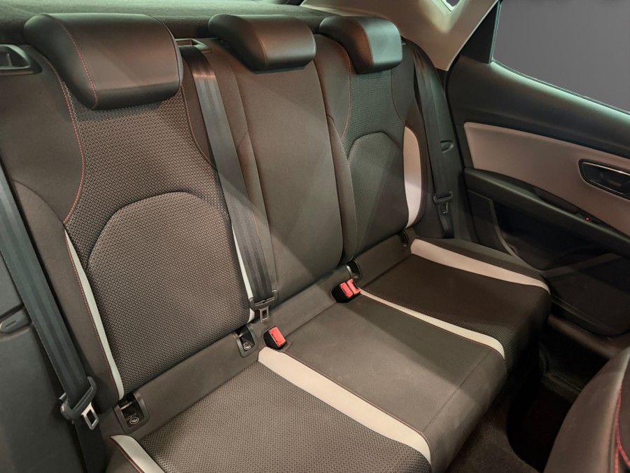 SEAT d'occasion LEON 2.0 TDI 150 FR de 2015 Andrezieux (42)﻿