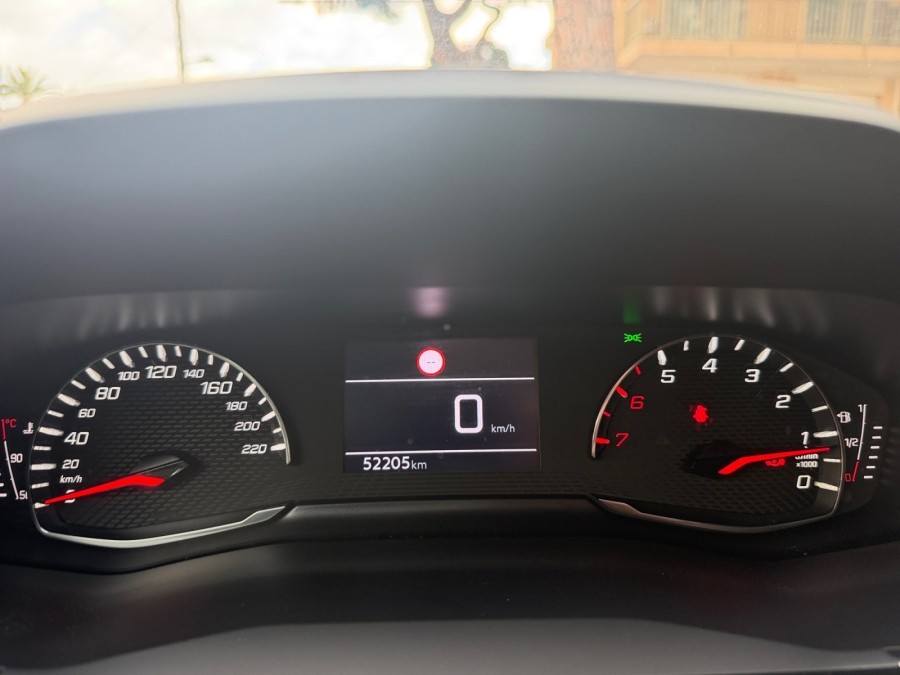 PEUGEOT d'occasion 208 1.2 PTEC de 2022 Cannes (06)﻿