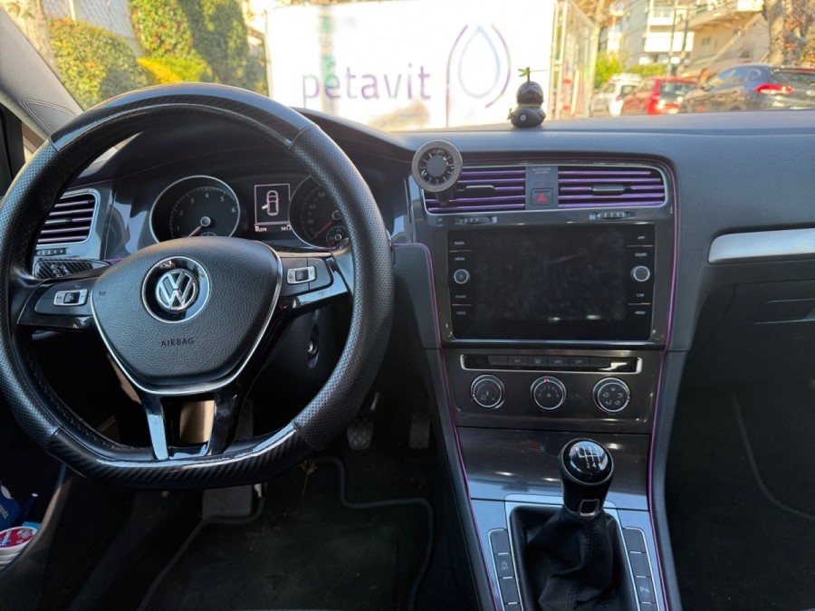 VOLKSWAGEN d'occasion GOLF 1.0 TSI 115 CONFORTLINE de 2019 Cannes