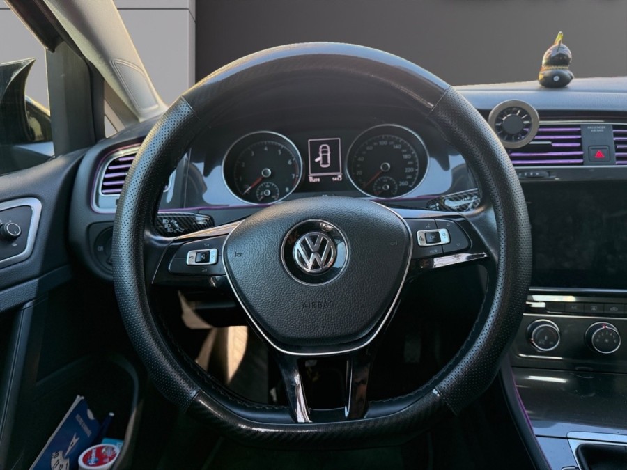 VOLKSWAGEN d'occasion GOLF 1.0 TSI 115 CONFORTLINE de 2019 Cannes