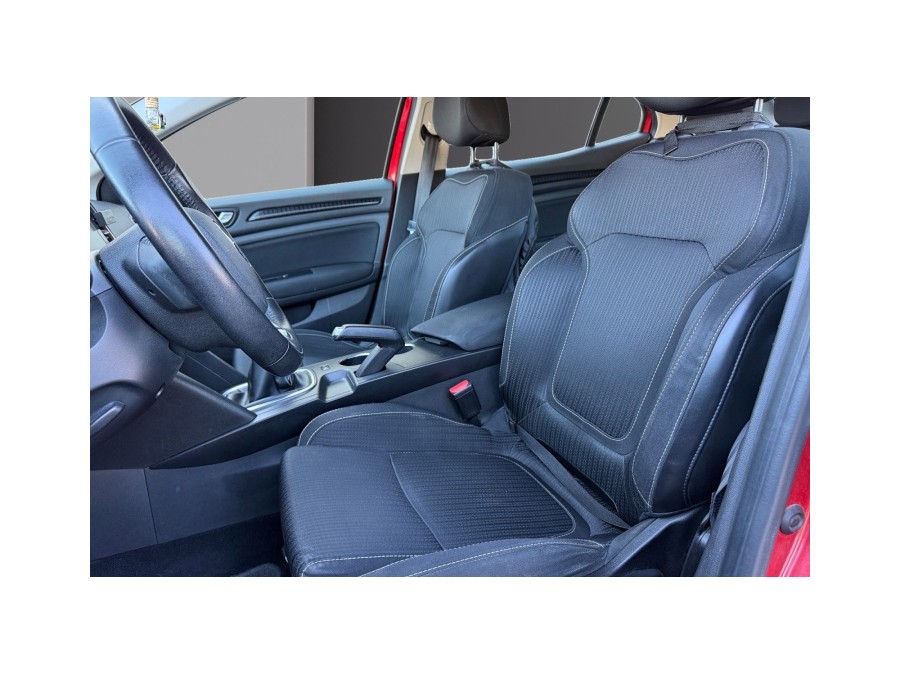 RENAULT d'occasion MEGANE TCE 100 ZEN de 2016 La Ciotat (13)﻿