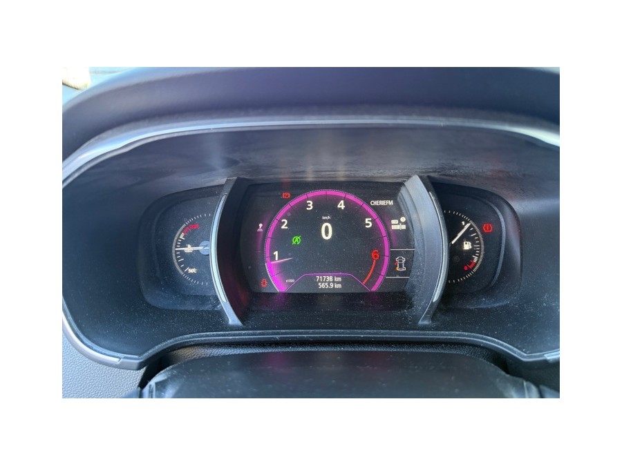 RENAULT d'occasion MEGANE TCE 100 ZEN de 2016 La Ciotat (13)﻿