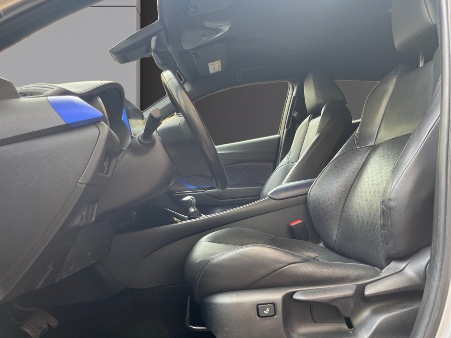 TOYOTA d'occasion C-HR 122H GRAPHIC de 2017 Le Raincy (93)﻿