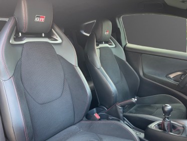 Toyota yaris gr 1.6l track garantie toyota tva récupérable loa/lld possible occasion simplicicar caen  simplicicar...