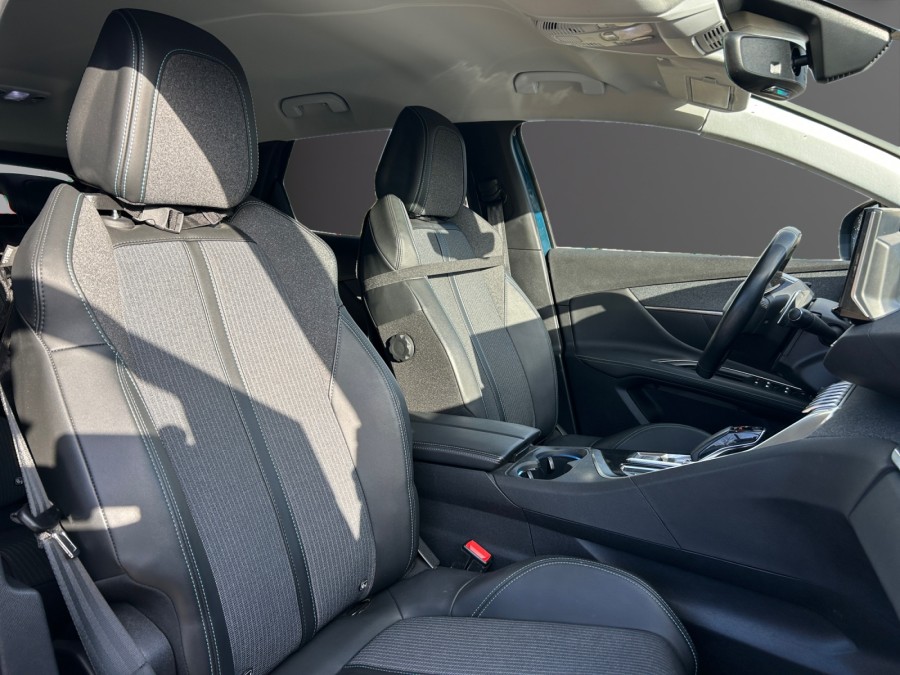 PEUGEOT d'occasion 3008 II SUV HYBRID 225 GT E-EAT PH2 de 2021 Evreux