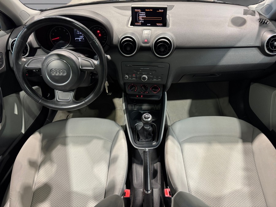 AUDI d'occasion A1 1.2 TFSI 86 ambiente de 2011 Narbonne (11)﻿