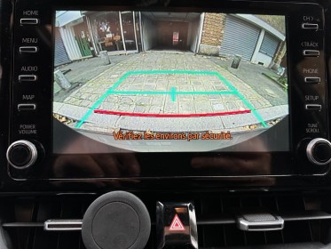 Toyota corolla hybride 122h collection toit ouvrant/ camera de recul / garantie 12 mois occasion paris 17ème (75)(porte...