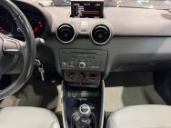 AUDI d'occasion A1 1.2 TFSI 86 ambiente de 2011 Narbonne (11)﻿