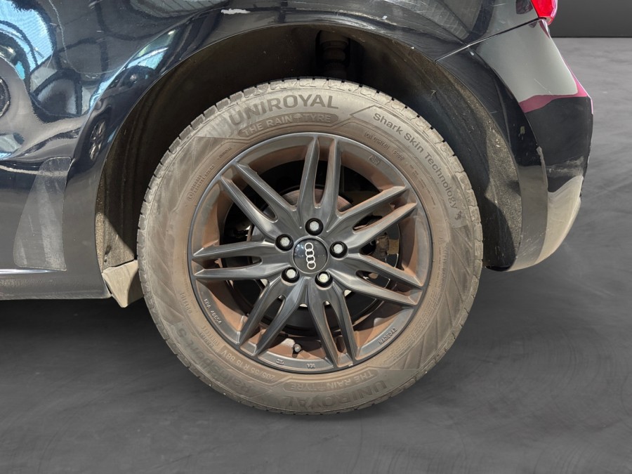 AUDI d'occasion A1 1.2 TFSI 86 ambiente de 2011 Narbonne (11)﻿