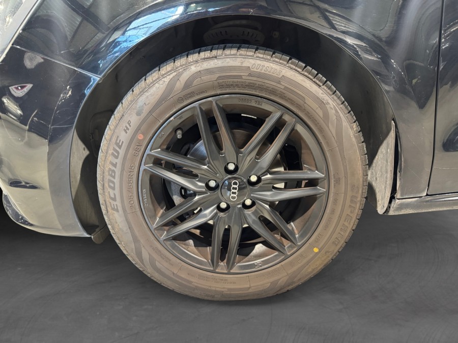 AUDI d'occasion A1 1.2 TFSI 86 ambiente de 2011 Narbonne (11)﻿