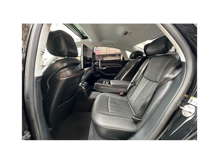 AUDI d'occasion A8 60 TFSI-E QUATTRO TIPTRONIC PH2 de 2022 Paris 15