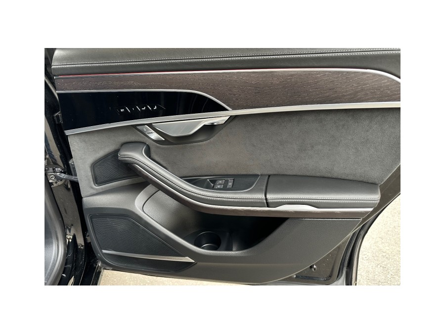 AUDI d'occasion A8 60 TFSI-E QUATTRO TIPTRONIC PH2 de 2022 Paris 15