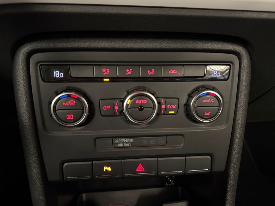 VOLKSWAGEN d'occasion NEW CABRIOLET 1.2 TSI COCCINELLE de 2013 Saint