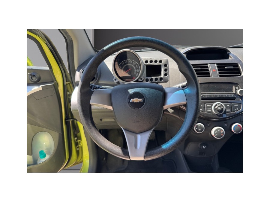 CHEVROLET d'occasion SPARK 1.0 68 de 2014 La Ciotat (13)﻿